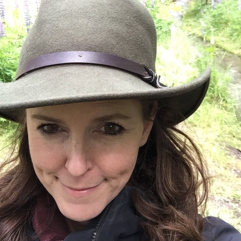 Karen Barton faculty picture